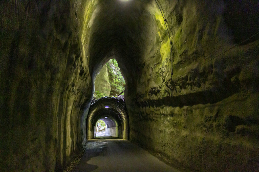 二階建てトンネル