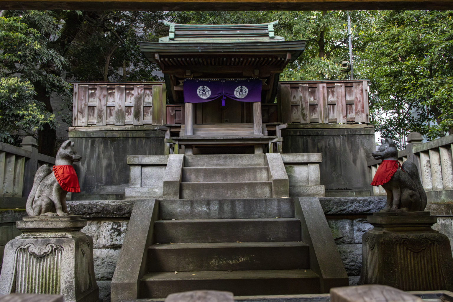 お化け階段→根津神社→谷中銀座