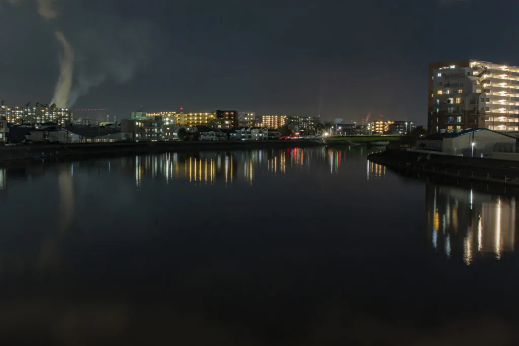 鶴見の夜