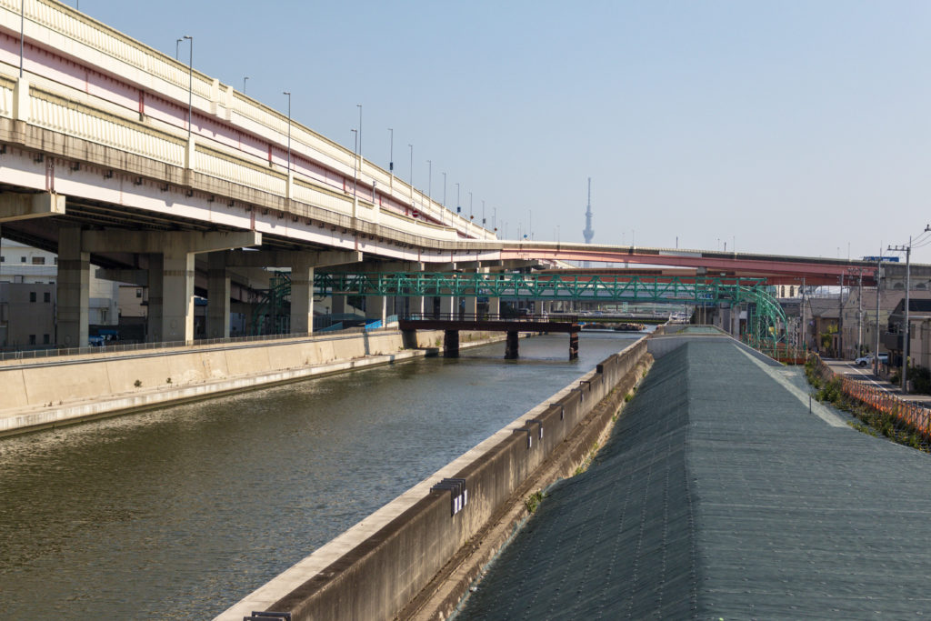 京成高砂→中川橋→銀河の塔→加平谷中地下歩道→竹ノ塚