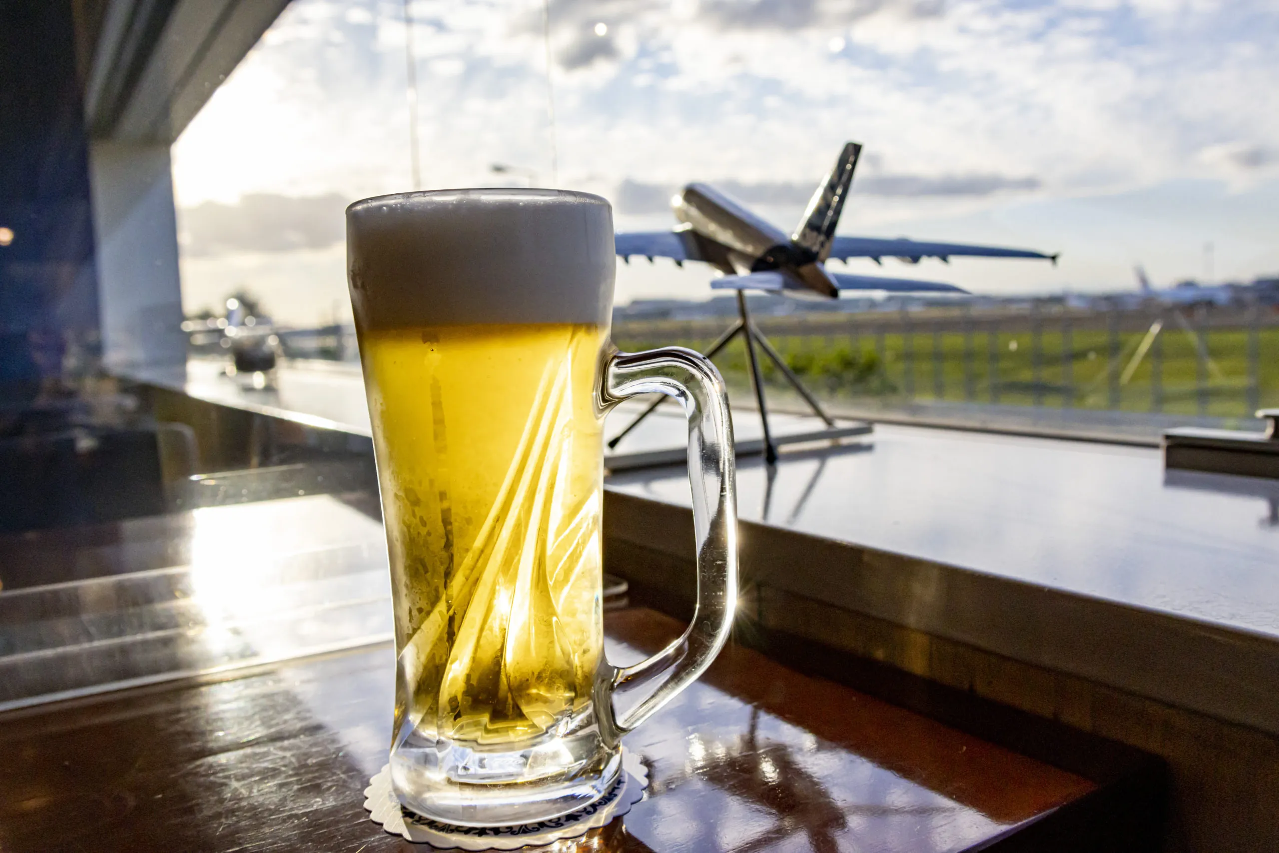 ブルーコーナーUC店。飛行機見学で一杯