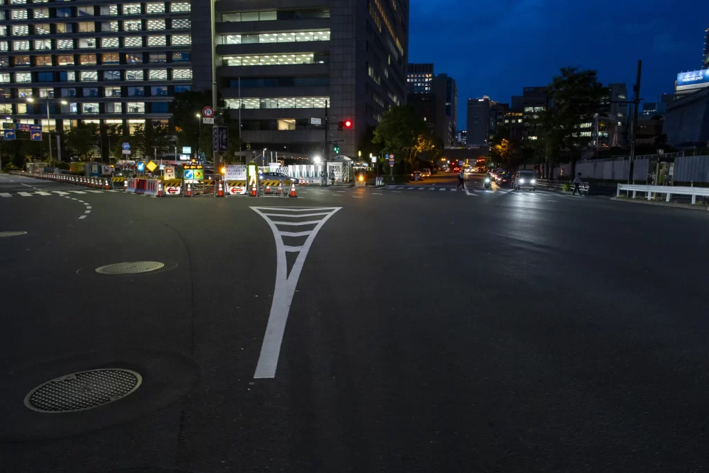 京橋→日本銀行→将門首塚→和気清麻呂像→皇居→東京大神宮→飯田橋駅