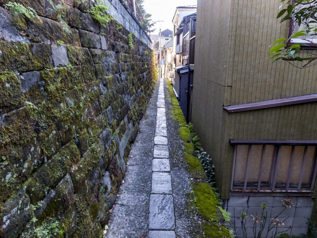 日出町→野毛→関内→横浜厳島神社→エリスマン邸→山下公園→横浜