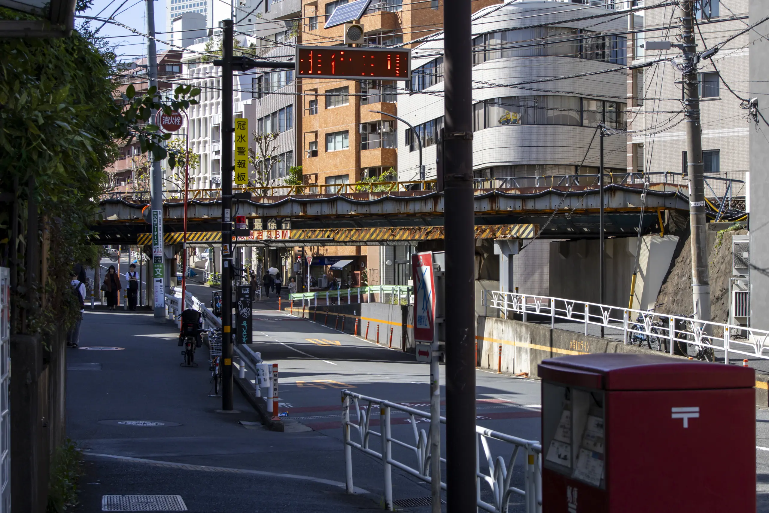四ツ谷駅→千駄ヶ谷→稲荷大明神→代々木能舞台→新宿 No.17