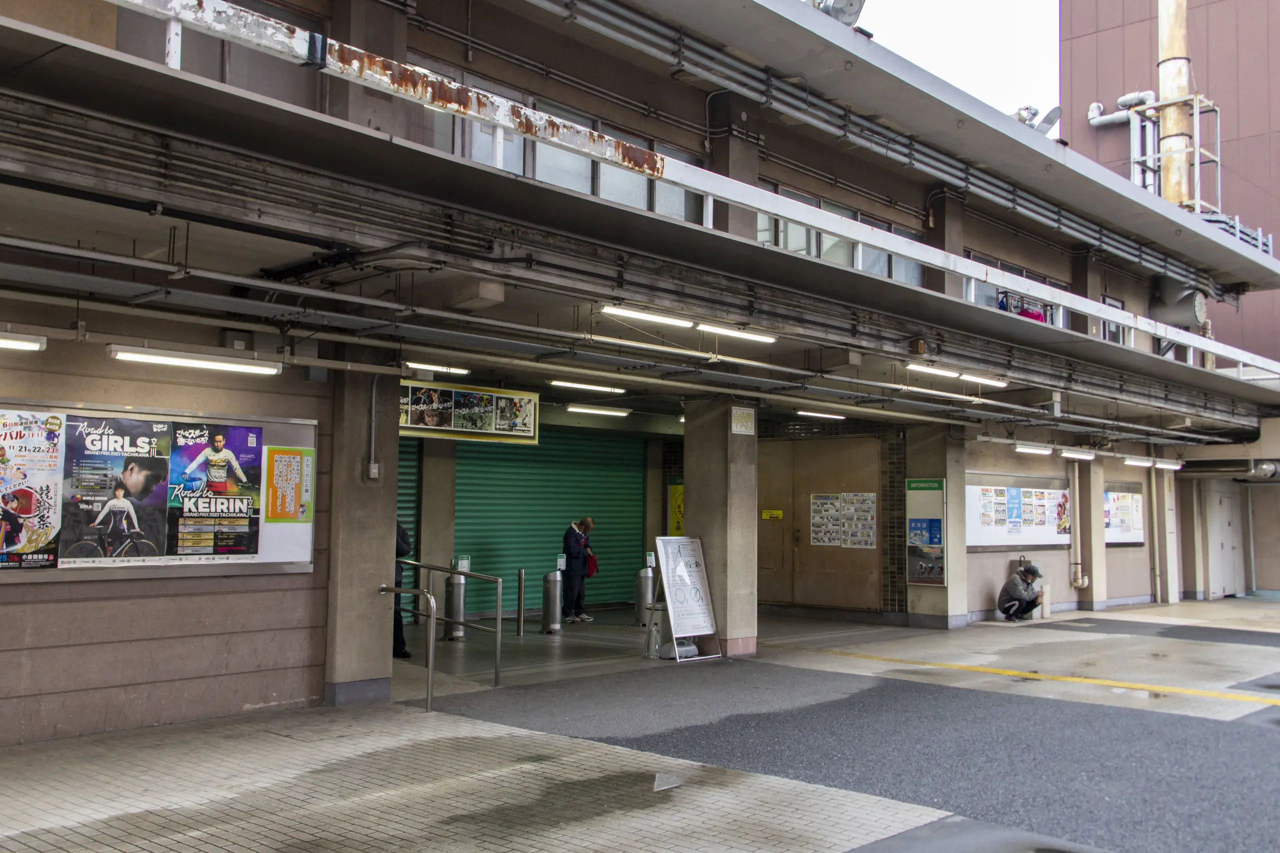 川崎競輪場で流し撮り No.24