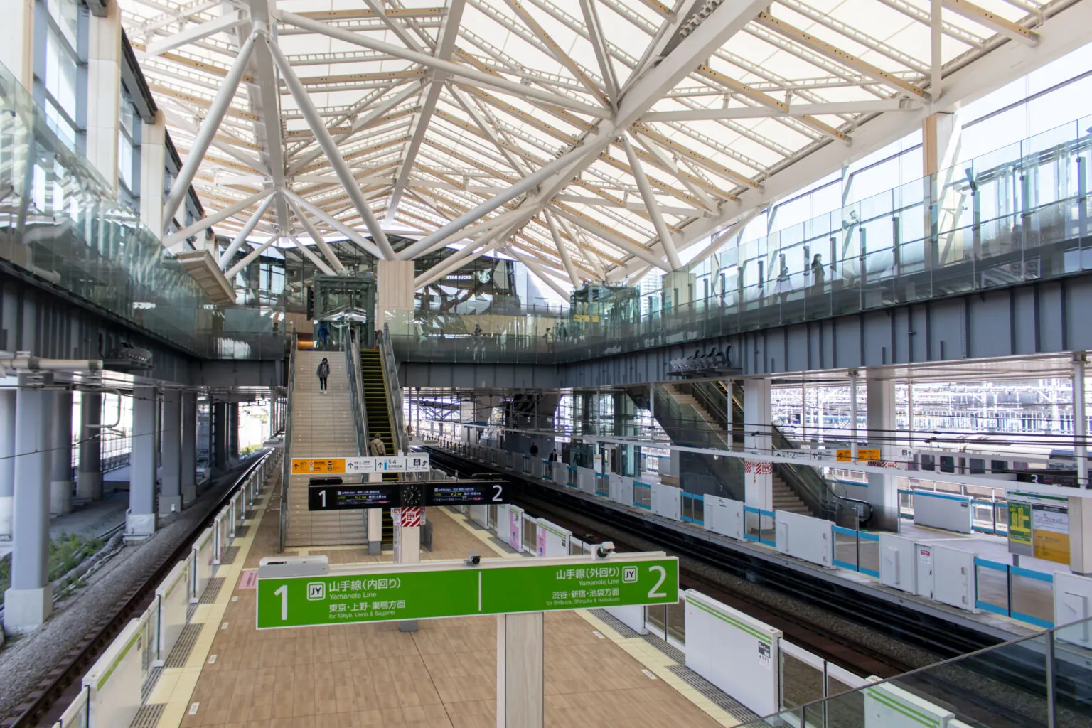 高輪GW駅→旧岩崎邸庭園