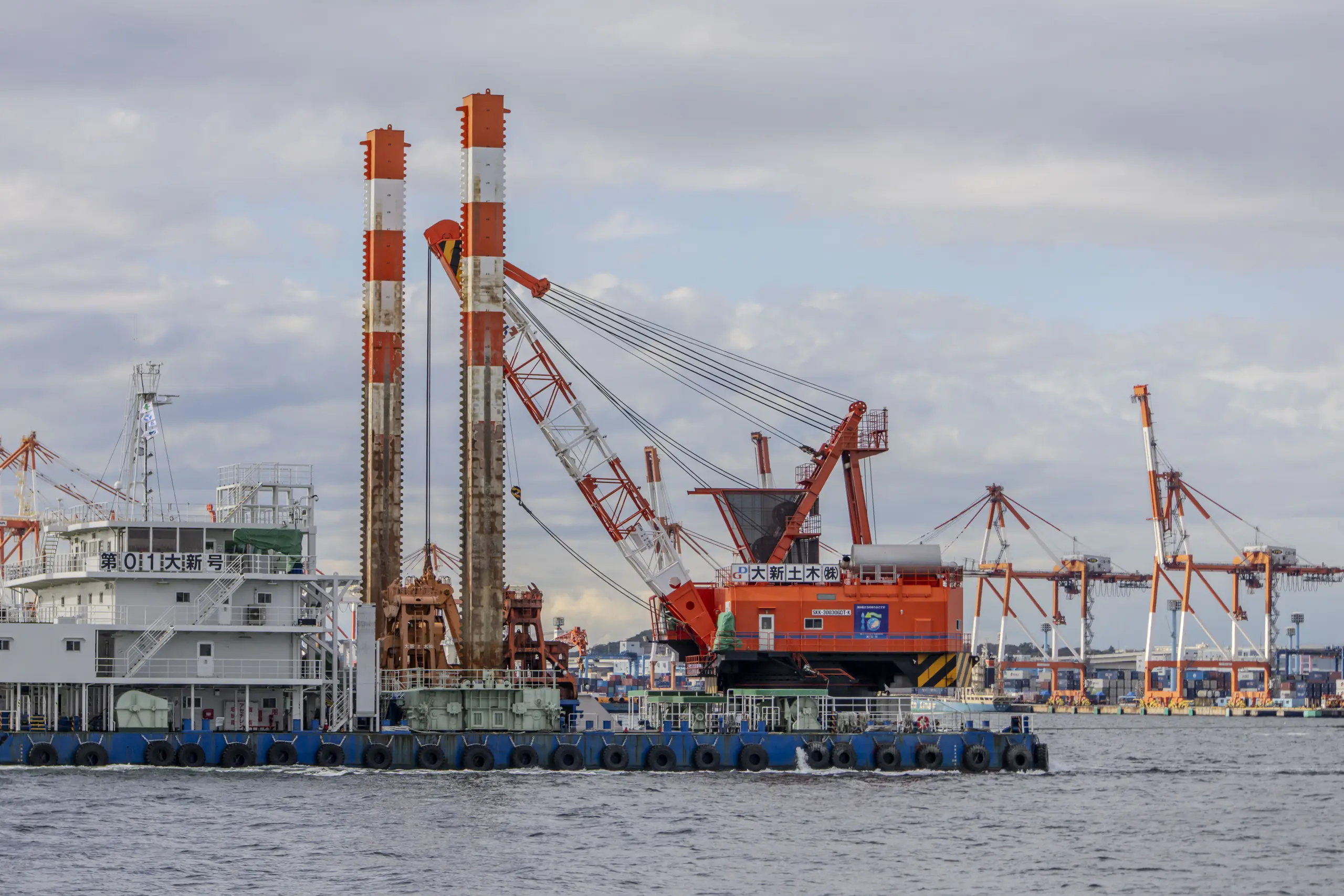 大黒ふ頭海釣り公園とMSCベリッシマ