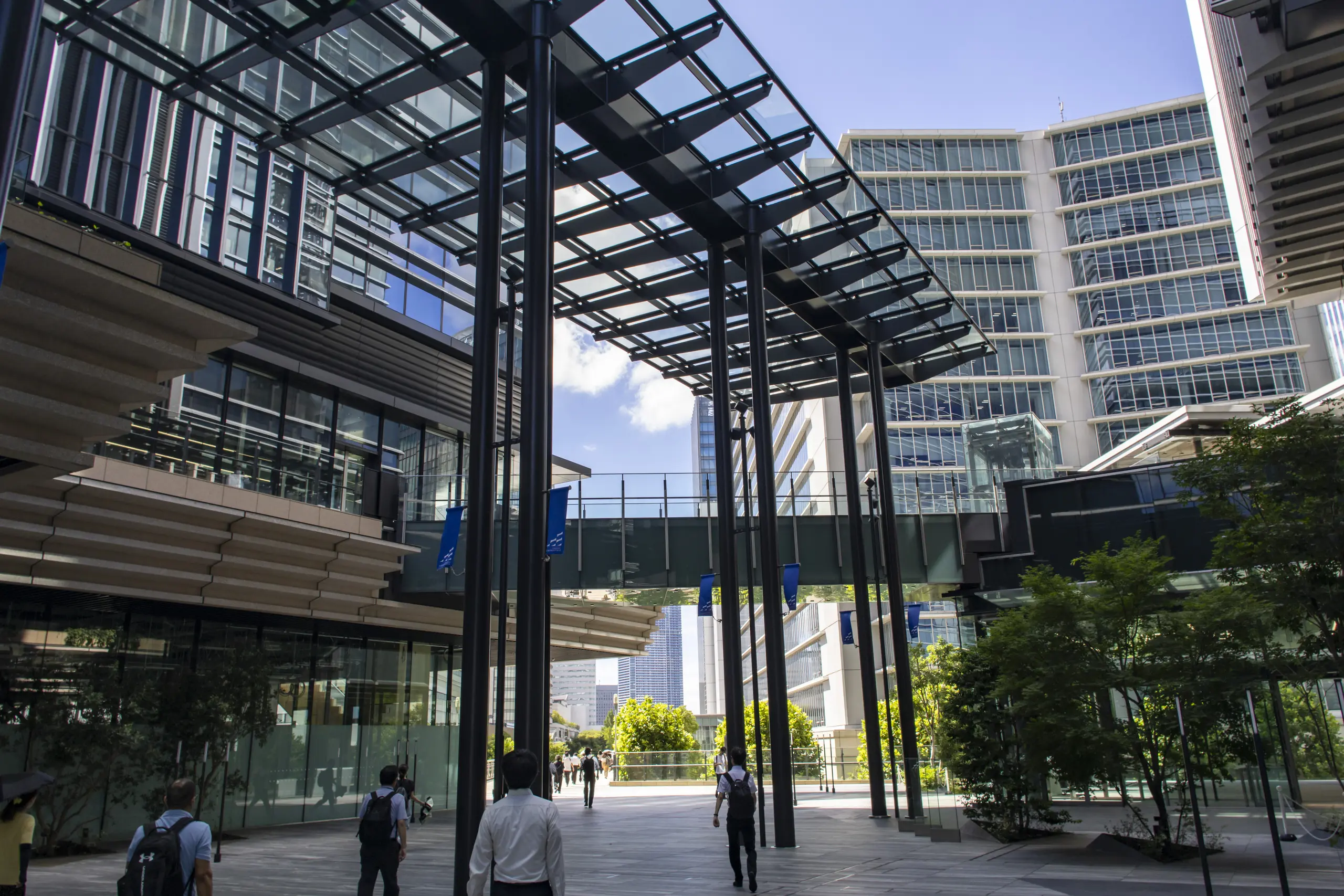 午前中の横浜→みなとみらい→関内(人が少ない)