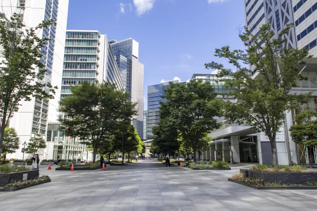 午前中の横浜→みなとみらい→関内（人が少ない）