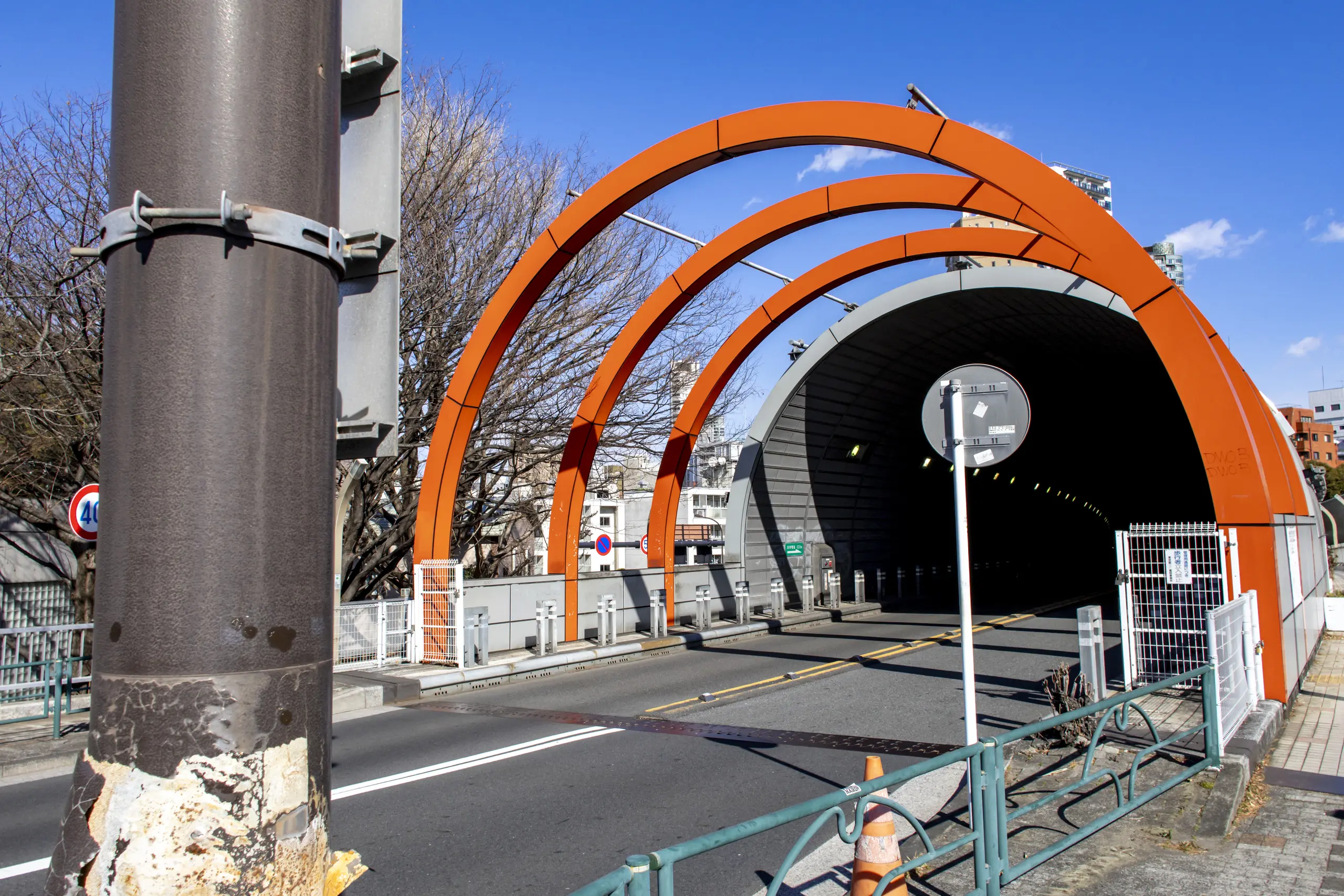 有楽町→皇居→日比谷公園→警視庁→国会議事堂→総理官邸→日枝神社→赤坂→青山→表参道→代々木公園→旧前田邸→三軒茶屋 No.34