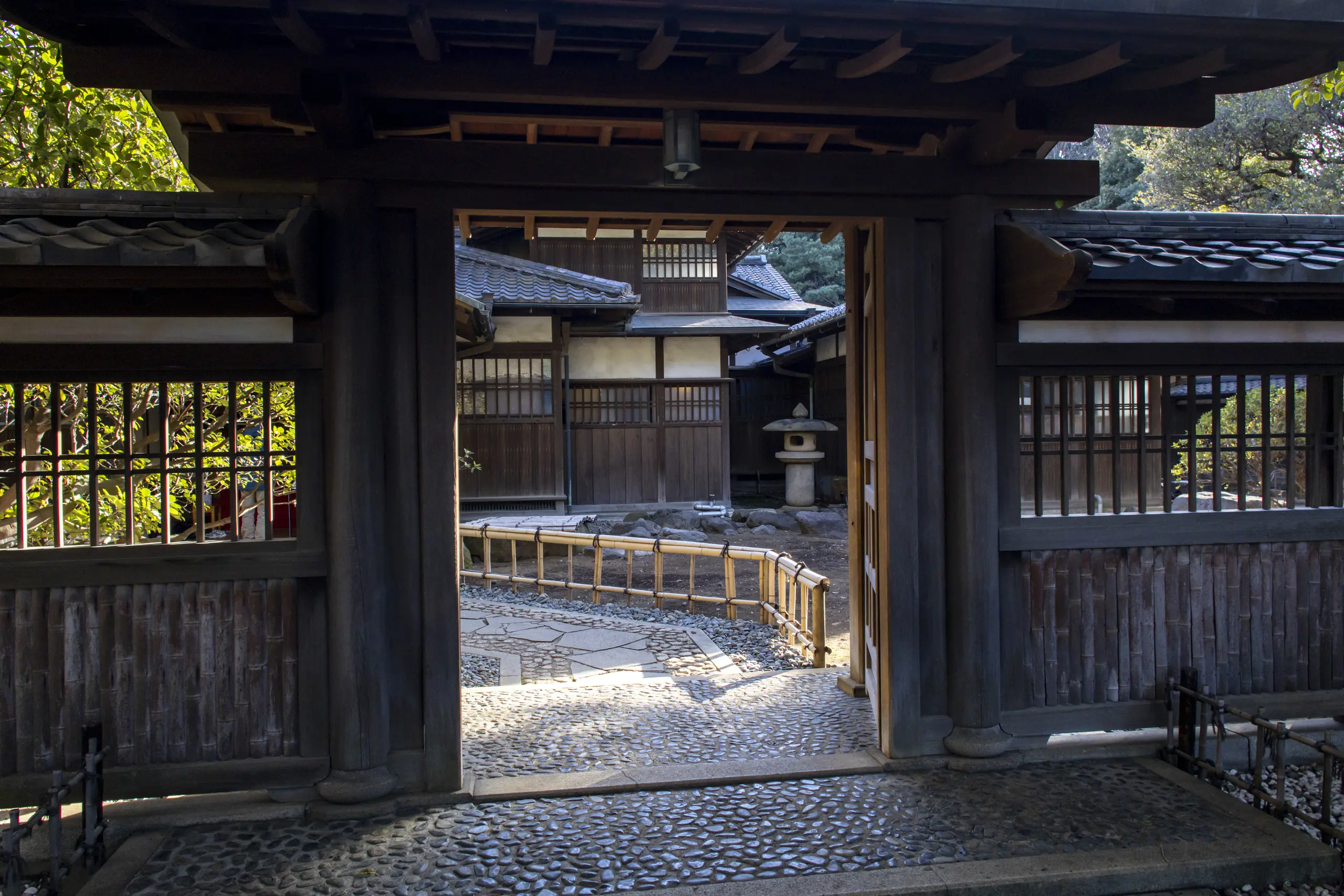 有楽町→皇居→日比谷公園→警視庁→国会議事堂→総理官邸→日枝神社→赤坂→青山→表参道→代々木公園→旧前田邸→三軒茶屋 No.57