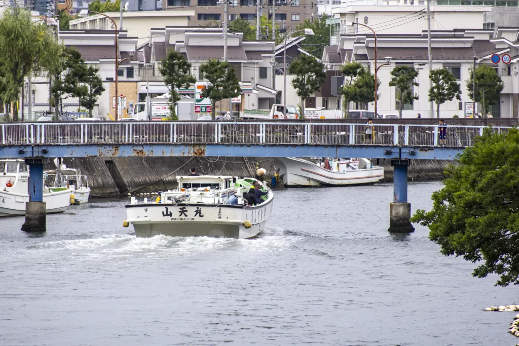 横須賀めぐり（馬堀海岸から観音崎を越えて浦賀、久里浜まで）＋弘明寺
