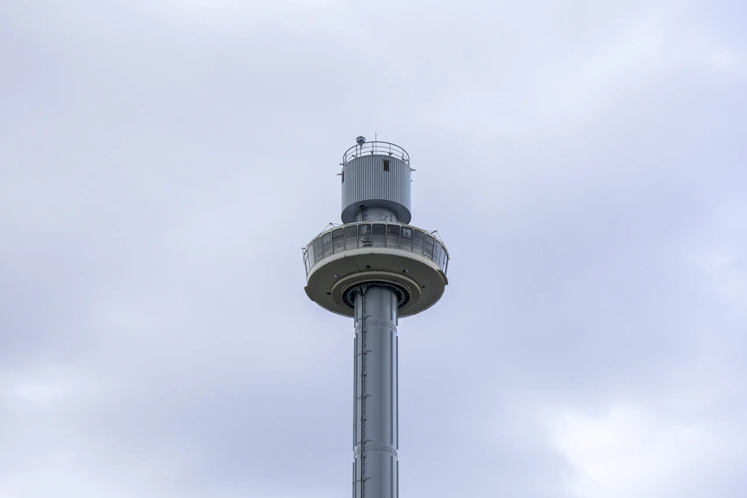下ダム付近で雨が止む。