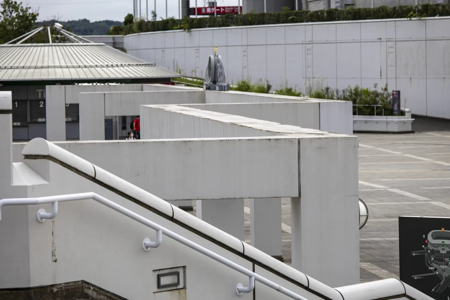 神奈川新町駅から新横浜駅まで。そしてついでに生麦駅までの住宅地散歩